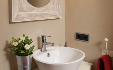 Ensuite bathrooms in Casita (annexe)